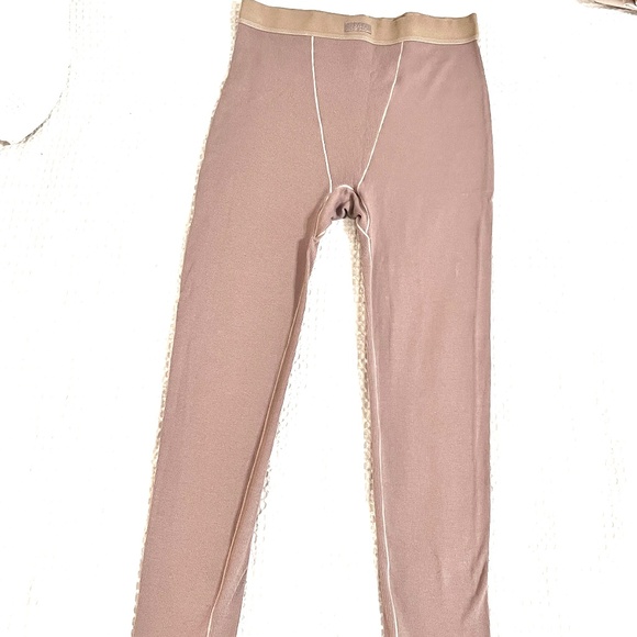 SKIMS Cotton Rib Thermal Leggings - Picture 3 of 3